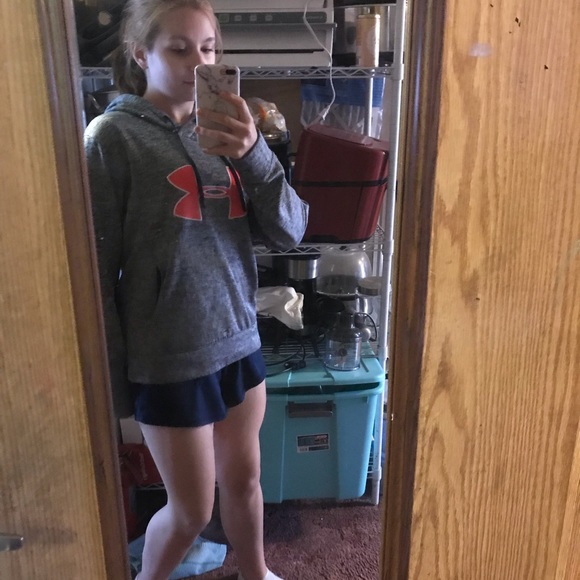 Grey and pink under armour  hoodie - Picture 3 of 5